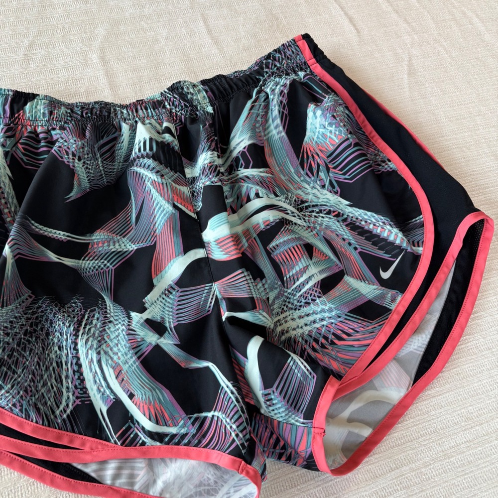 Nike Dri-FIT Tempo Running Shorts Womens XL Black Pink Abstract 890417-823